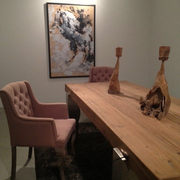 Contemporary Horse Paintings on the Walls