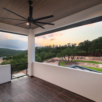Modern: 4,950 ft², 4 BR/4 BA/2 ST home