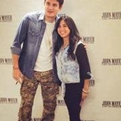 Iza Pomales's photo