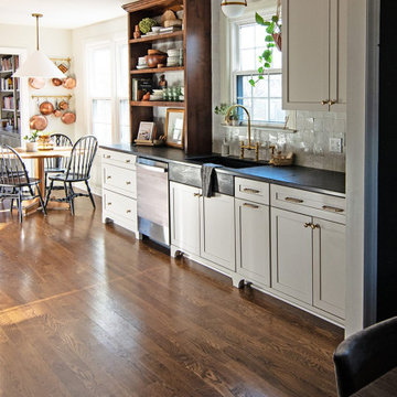 Franklin Kitchen & Dining