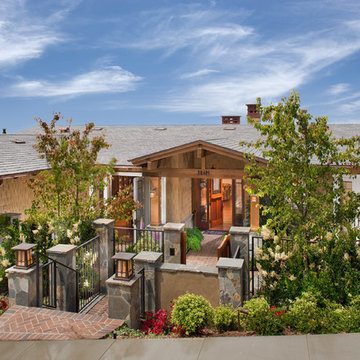 Craftsman Style overlooking the Pacific Ocean