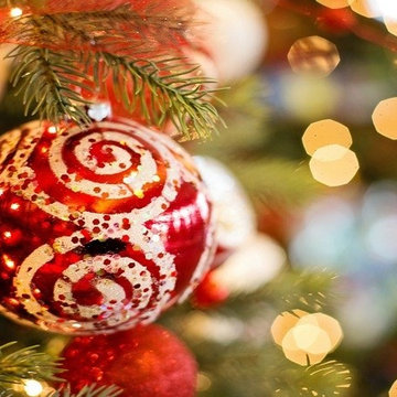 5 Secrets of Contractors to Deck up the Roof for Holidays