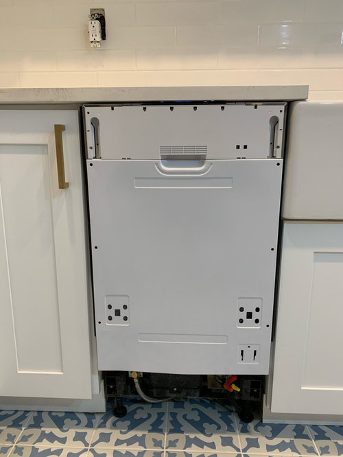 Dimensions of Bertazzoni 18in Dishwasher Door