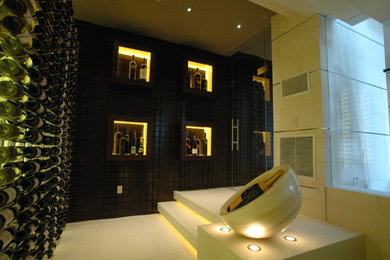 Wine cellar - contemporary wine cellar idea in Las Vegas
