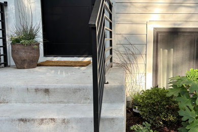 Design ideas for a small transitional partial sun rooftop garden path in Chicago for fall.