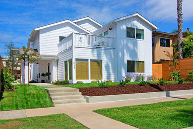 Coastal exterior home idea in San Diego