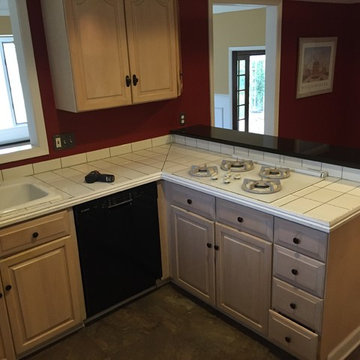 Chic Transitional Kitchen
