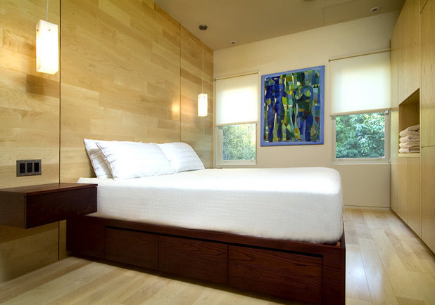 Contemporary Bedroom by KUBE architecture