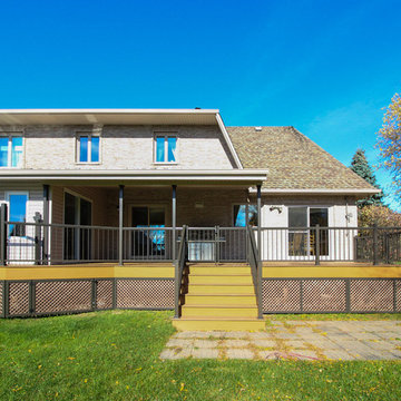 Outdoor Deck in St-Jean sur Richelieu