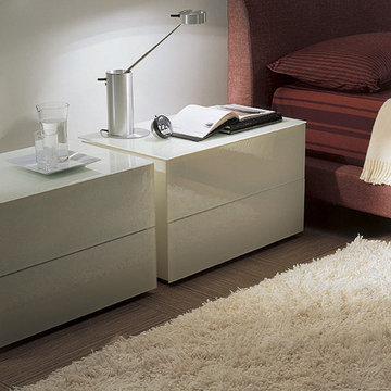 Dressers & Nightstands