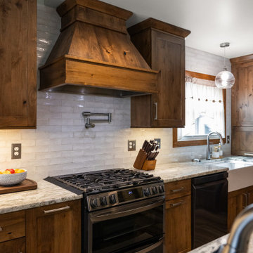 Showplace EVO Pendleton 275 in Rustic Alder Cashew and Evergreen Fog Kitchen