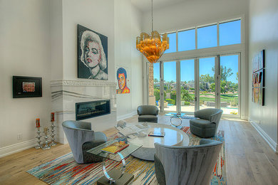 Mid-sized trendy dining room photo in Phoenix