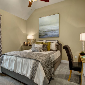 Dallas, Texas | Lakeview Estates - Premier Palm Secondary Bedroom