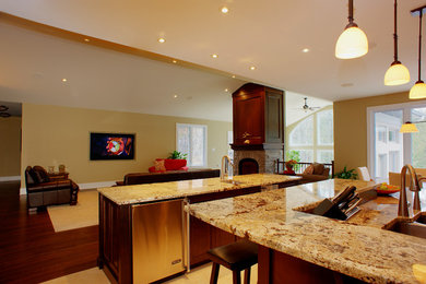 Living room - traditional living room idea in Ottawa