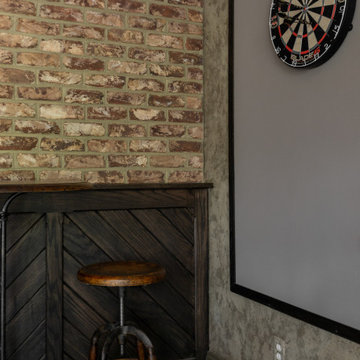 Basement Rec Room Irish Pub, Manakin Sabot