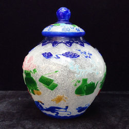 Vintage Chinese Icy White Peking Glass Vase Jar - Decorative Objects And Figurines