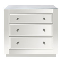 Rach Dresser