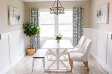 Dining room - dining room idea in Miami