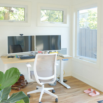 Home Office in a Downtown Toronto Backyard