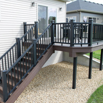 Upper Level Deck