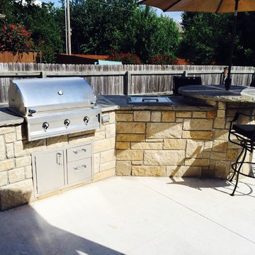 Outdoor Kitchens