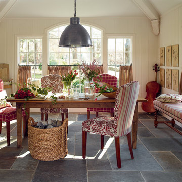Traditional Dining Room