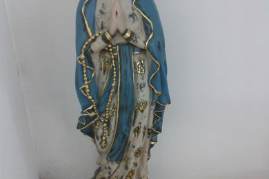 vierge en plâtre après restauration