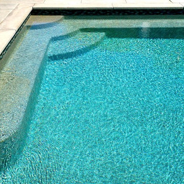Blue Granite Pebble Sheen w/ Glass Tile