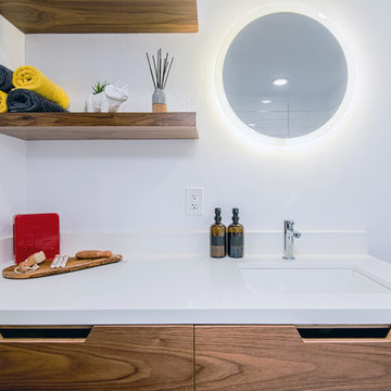 Master Bathroom In Oakland, CA 94619