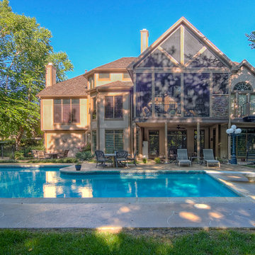 Outdoor living space in Overland Park