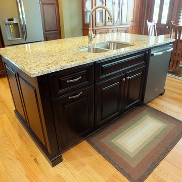 Loveland farmhouse Kitchen