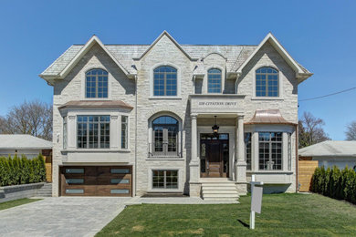 Exterior home photo in Toronto