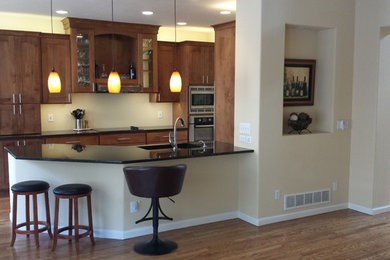 Example of a kitchen design in Denver