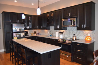 Trendy kitchen photo in Philadelphia