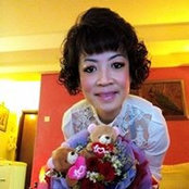 Tan Lee's photo