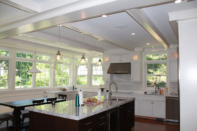 Inspiration for a modern kitchen in Boston.