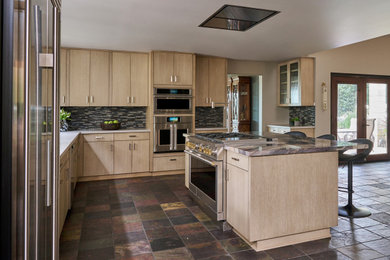 Kitchen - kitchen idea in Los Angeles