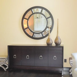 Sophisticated Great Room - Furniture