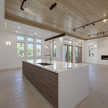 1500 Los Altos Drive