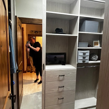 Timnath Textured Primary Closet