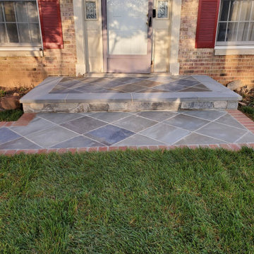 Continuous Diamond Pattern Flagstone Walkway with Thermal and Brick Border