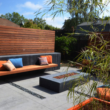 Modern Outdoor Living Room w/ Hidden Storage