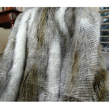 Plutus Faux Alaskan Hawk Handmade Throw Blanket, 60 X 90, Single Sided