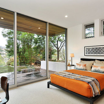 Acacia's Upscale Lifestyle