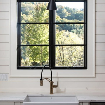 MossCreek Modern Farmhouse in Asheville, NC