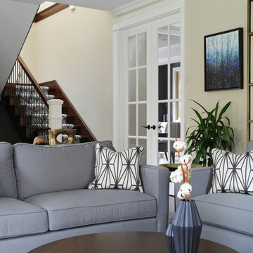 West Side Family Room & Dinette
