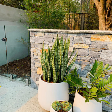 WHITE GRC STONELITE PLANTERS
