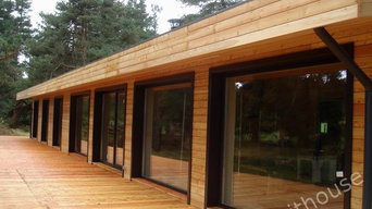 Flo & Eric Wooden House