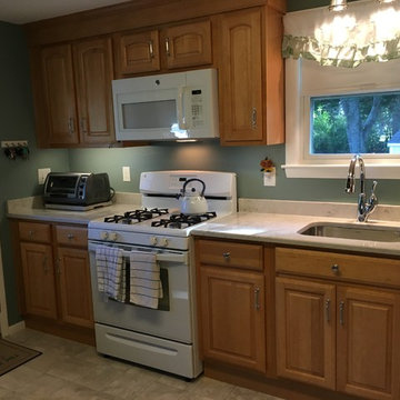 Updates small kitchen