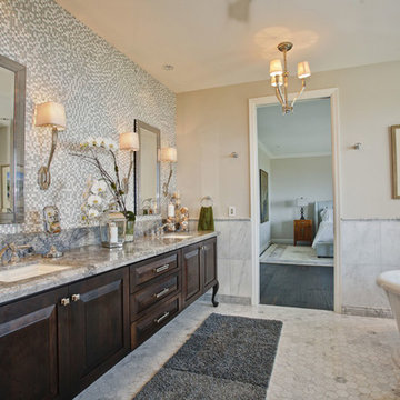 Contemporary-Traditional Interpretation Home
